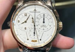 积家腕表表带掉色如何处理